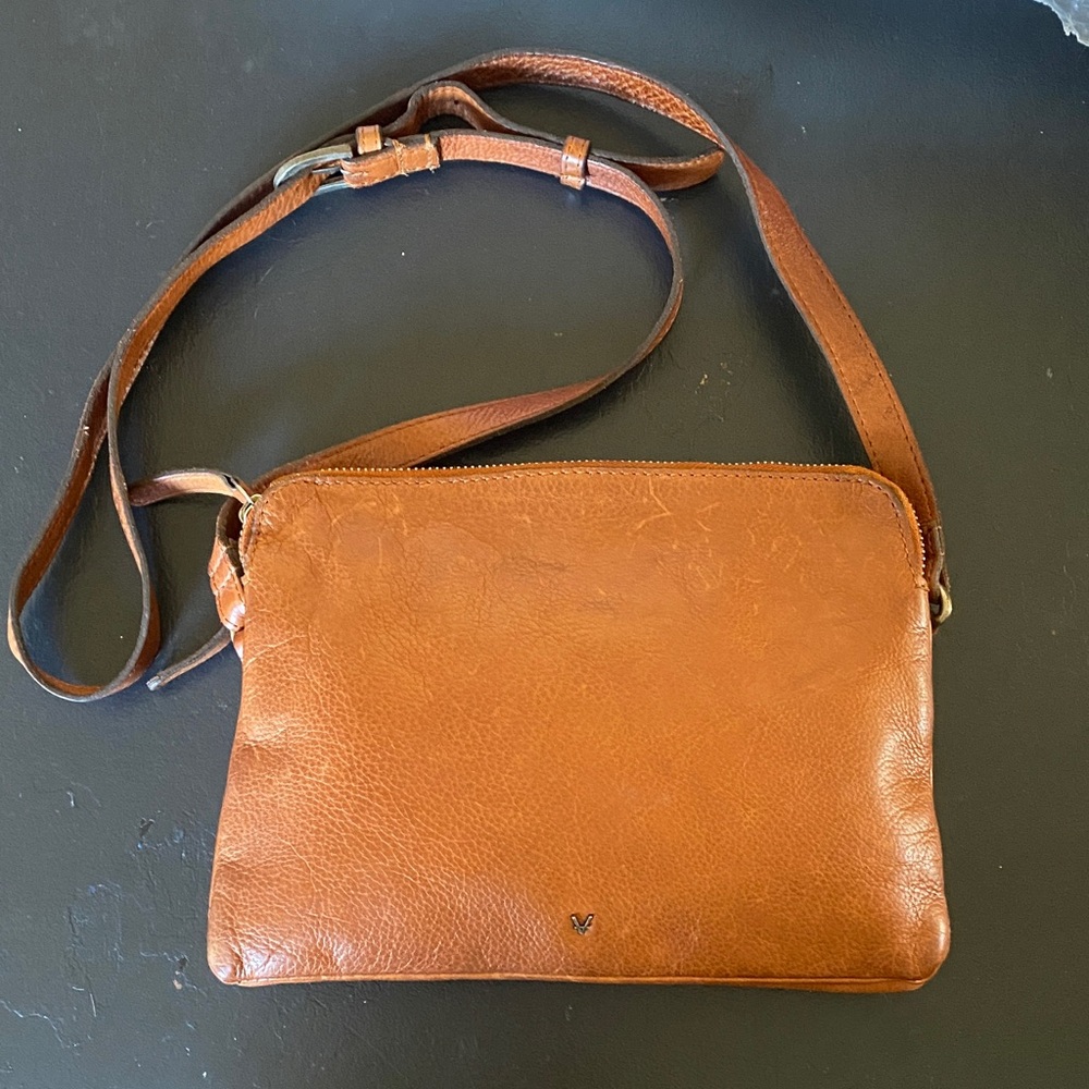 Vilenca Holland Brown Leather Crossbody Bag